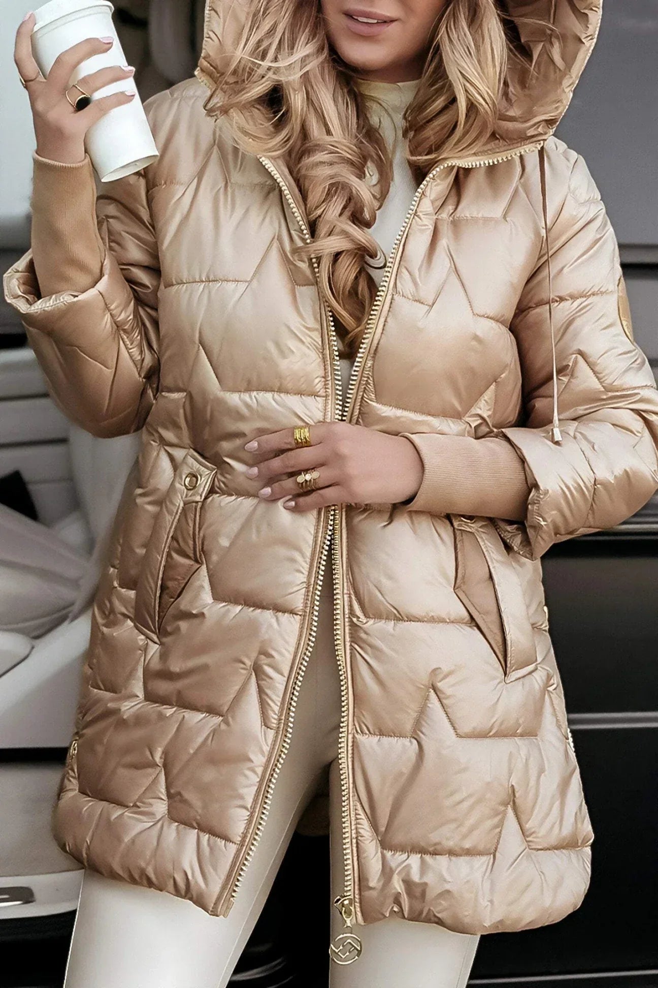 dilavora® - Elegant vinterkåpe med hette og vattering